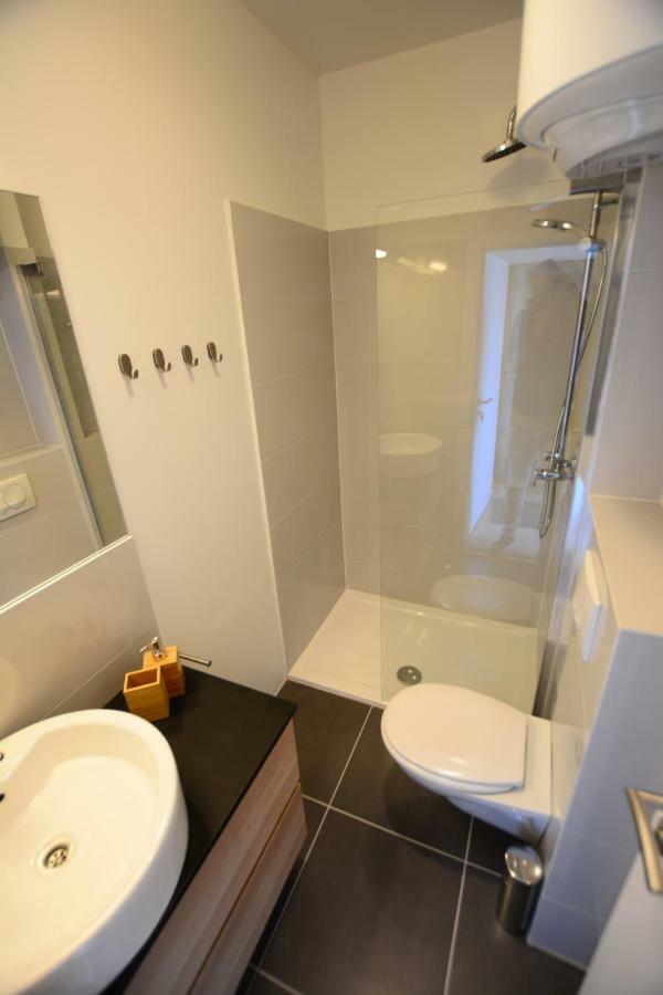 Nora Rooms Zára Kültér fotó